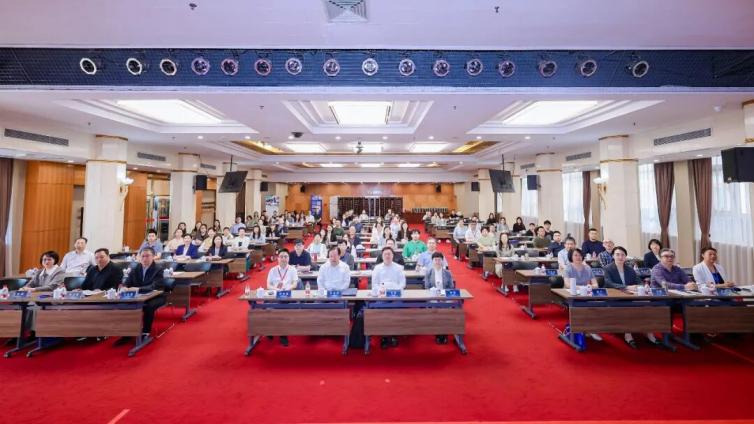 第五届香山职业病峰会暨第十二期职业病医师高级培训班在京成功举办